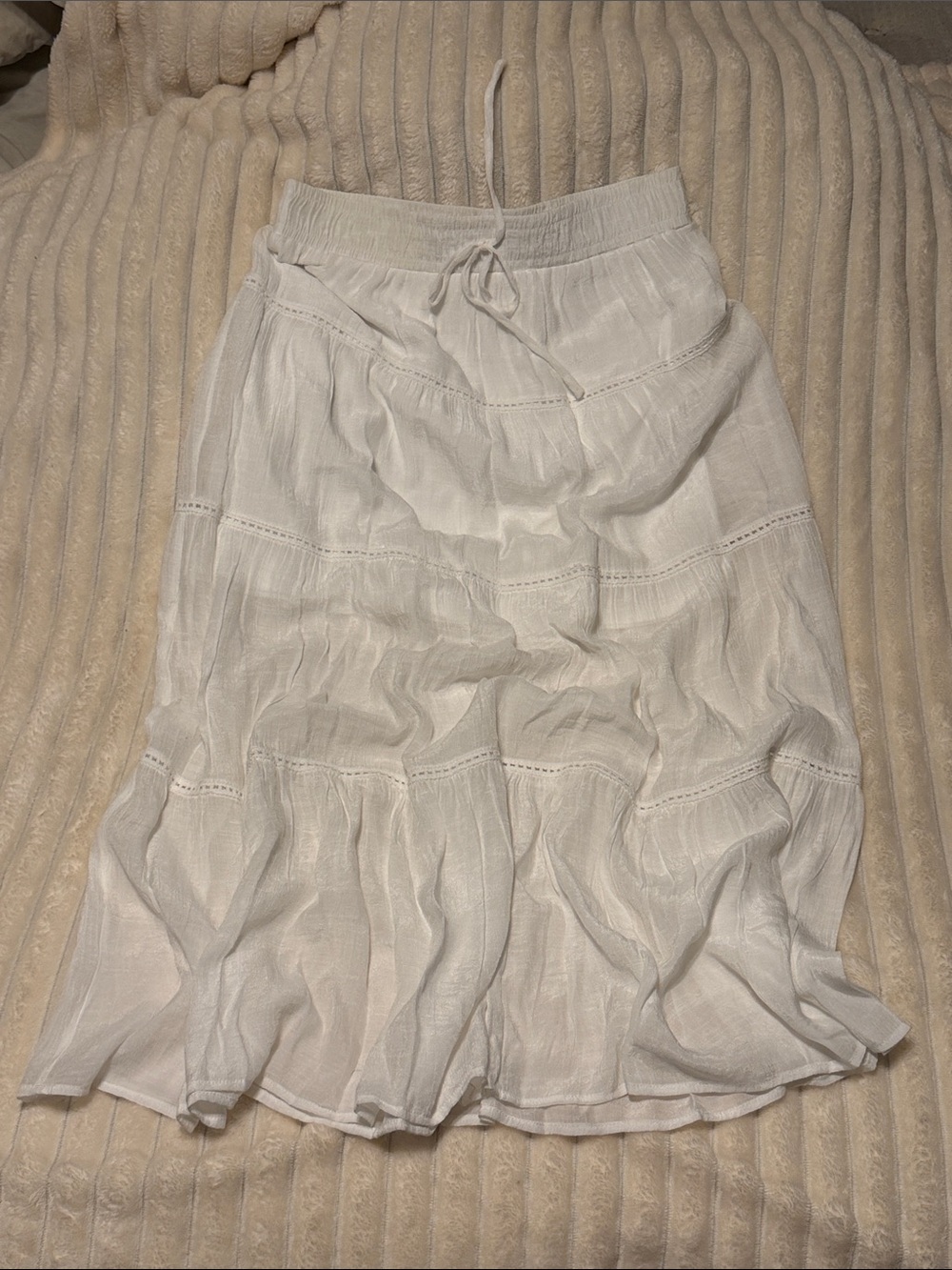 🔴 Lightweight White Tiered Maxi Skirt